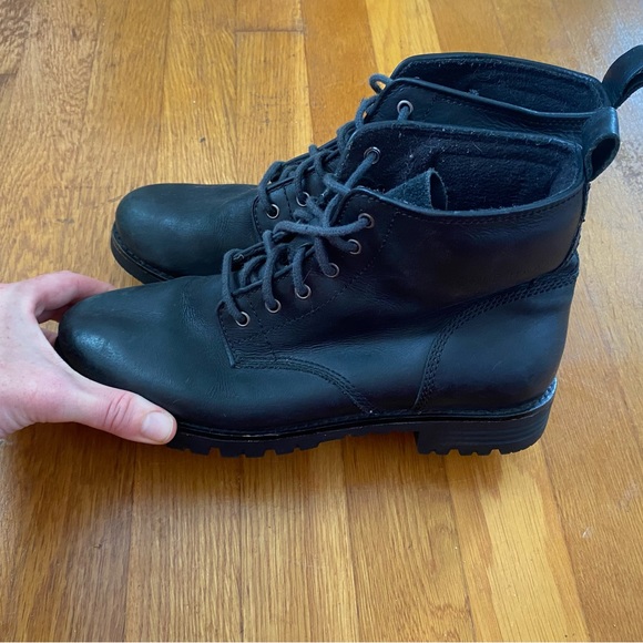 Cole Hann black leather lace up boots. - Picture 5 of 5